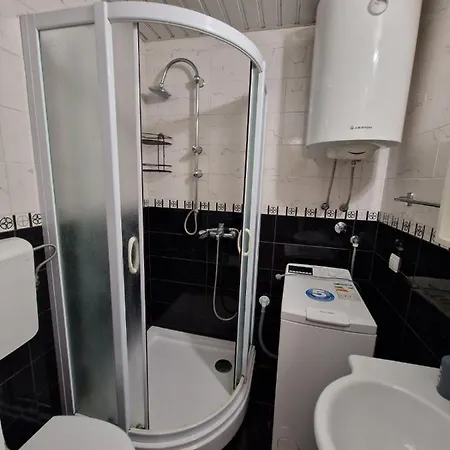 Your Place In Apartman *