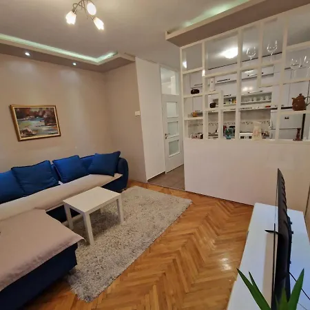 Apartment Your Place In